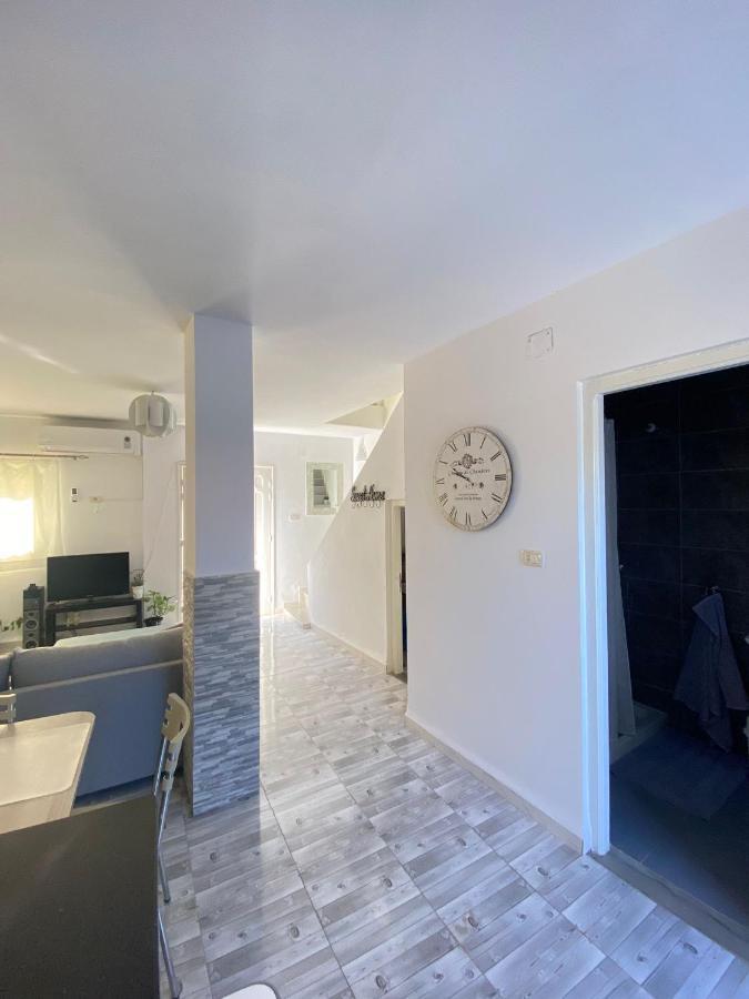 Ain Draham Sejour 1, Appartement Deux Pieces, Prive,Seulement Familles!!! Netflix, Youtube Eksteriør billede