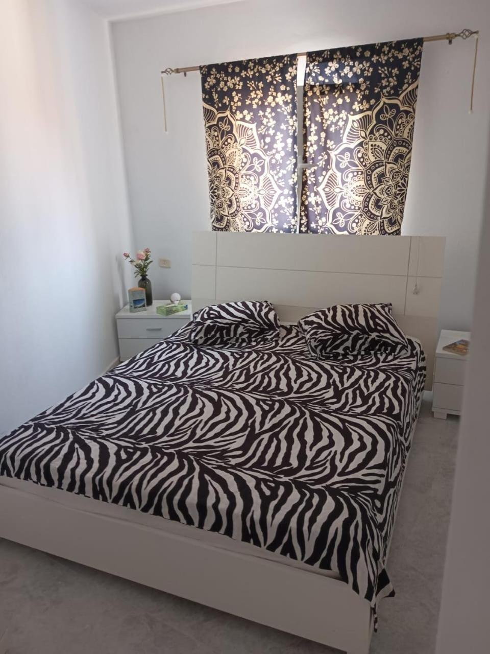 Ain Draham Sejour 1, Appartement Deux Pieces, Prive,Seulement Familles!!! Netflix, Youtube Eksteriør billede